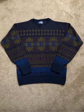 Vintage 90’s Pendleton Men's Medium 100% Virgin Wool Knit Aztec Jumper Sweater